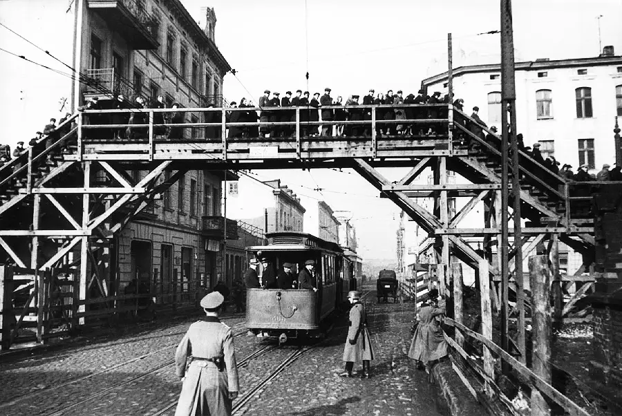 Jews On Bridge Connecting Ghetto Lotz